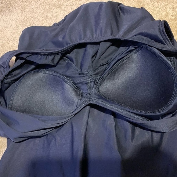 Miraclesuit Black One Piece Padded Swimsuit Beach Island Vacation Slimming - Picture 4 of 10